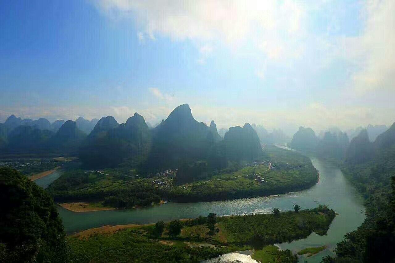 赞美山水风景的心情_赞美桂林的山水的诗_赞美桂林山水的古诗